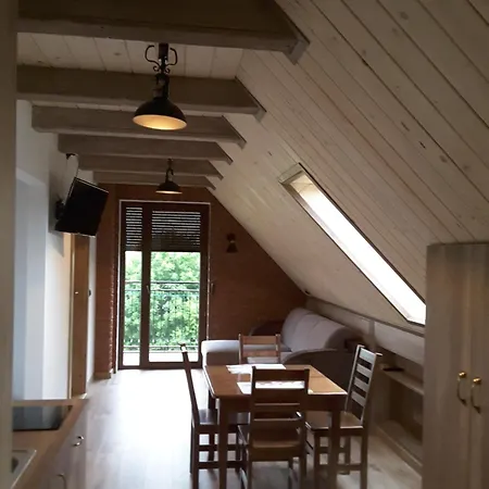 Dolores Goscinne * מילנקו